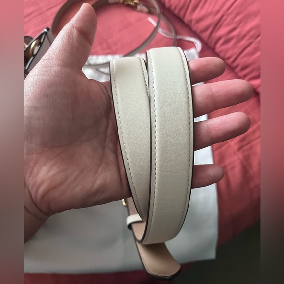 Coach Tea Rose Rogue 25 - Picture 12 of 16